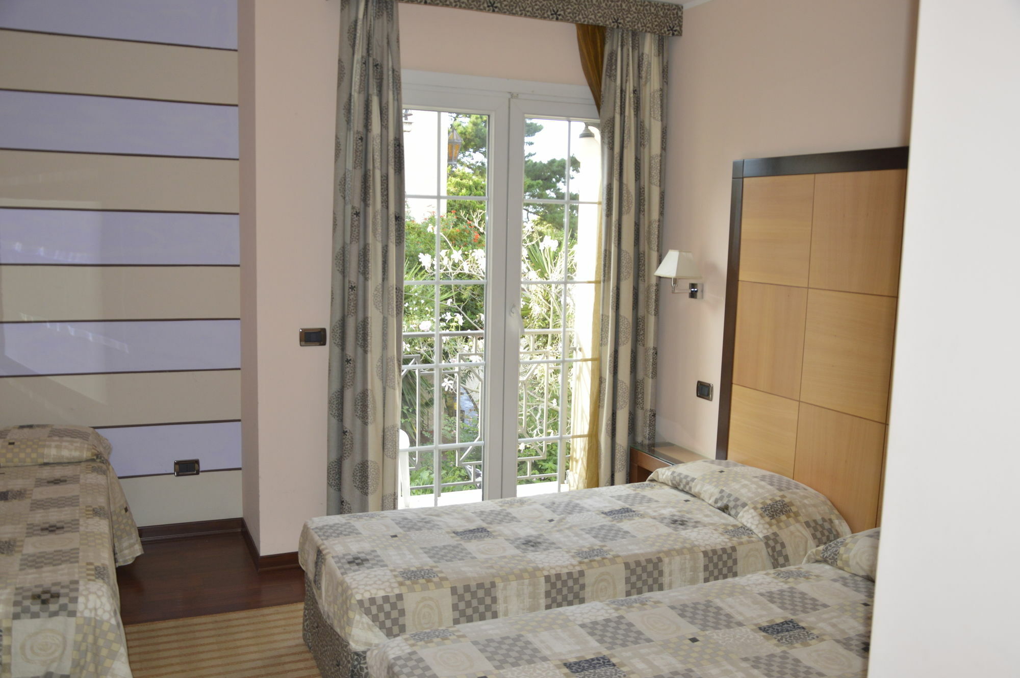 Regent Beach Hotel & Apartments Reggio di Calabria Eksteriør billede
